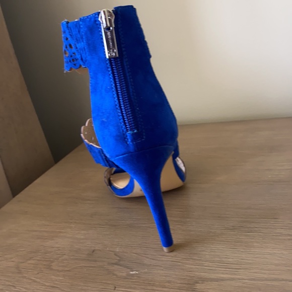 Jessica Simpson Royal Blue Pumps Size 7 Never Worn - Picture 4 of 5